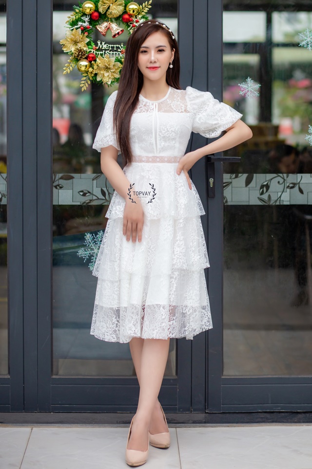 Đầm xòe màu trắng vai choàng phối ren  Bán sỉ thời trang mỹ phẩm
